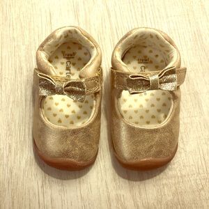 Carter's Every Step Mary Jane Shoes Size 2.5